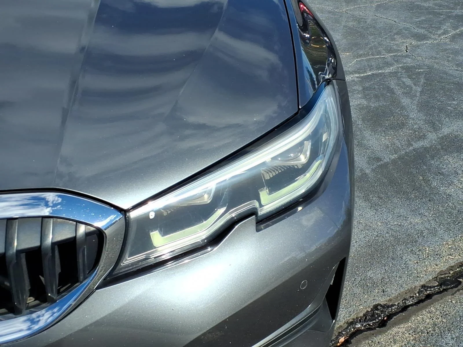 Used 2020 Mineral Gray Metallic BMW 330i xDrive image 19