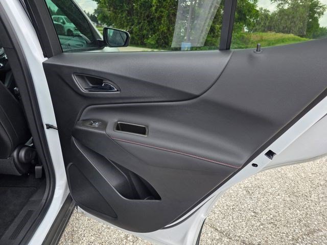 Used 2023 Summit White Chevrolet RS image 12
