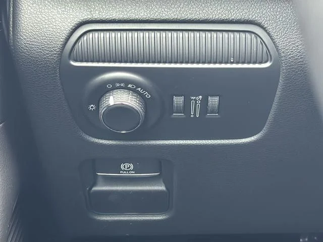 New 2026 White/off-white Jeep  image 37