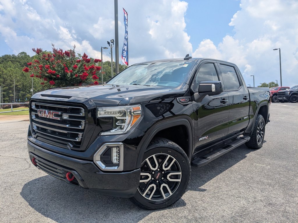 2019 GMC Sierra 4WD Crew Cab Short Box AT4's photo
