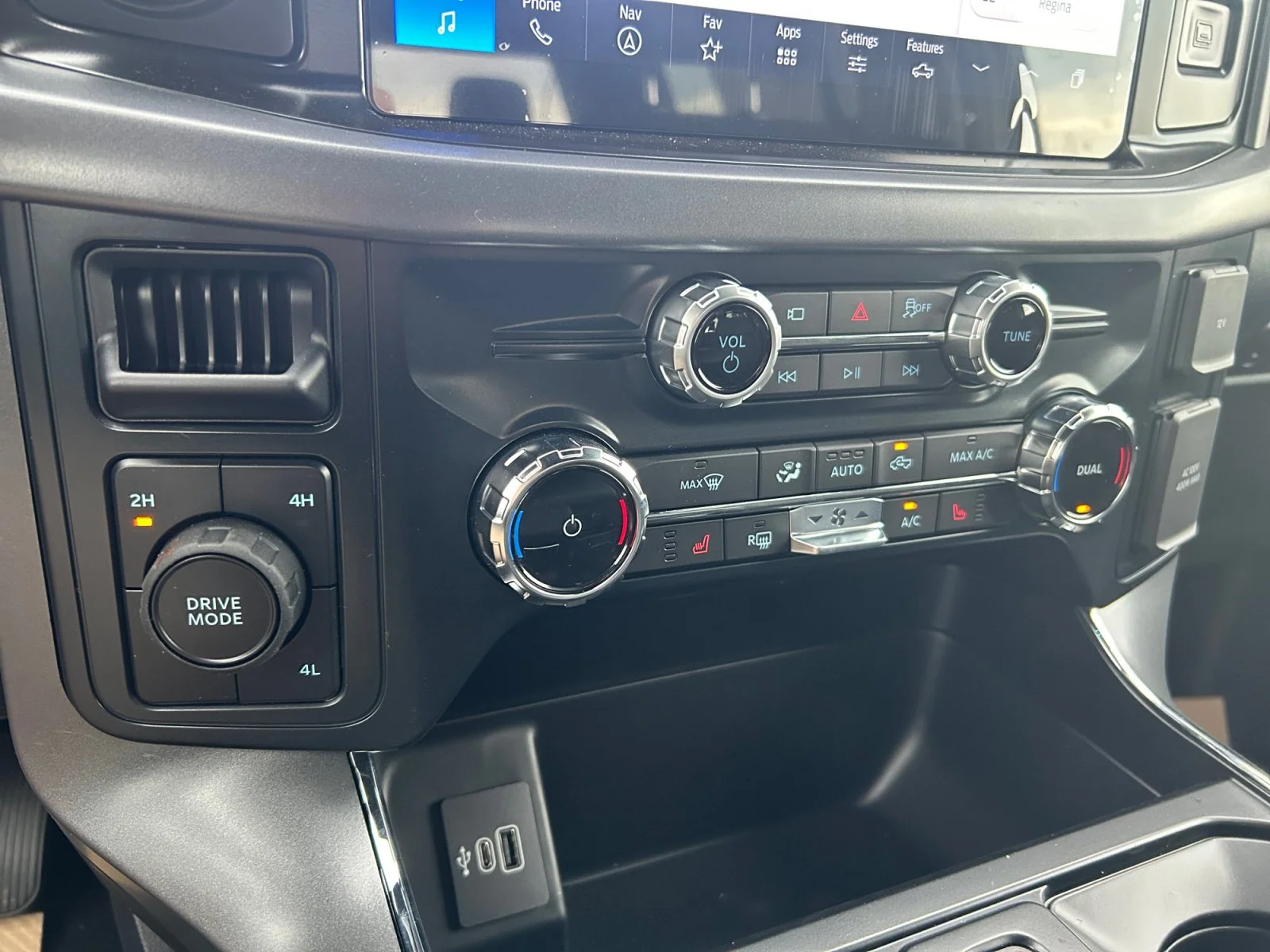 New 2026 Oxford White Ford XLT image 20