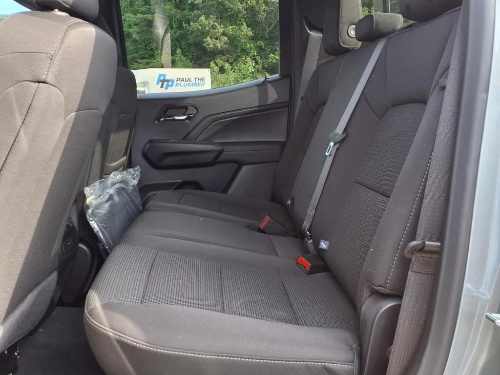 2025 Chevrolet Colorado LT - Photo 16