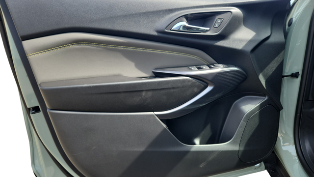 New 2026 Green Chevrolet ACTIV image 22