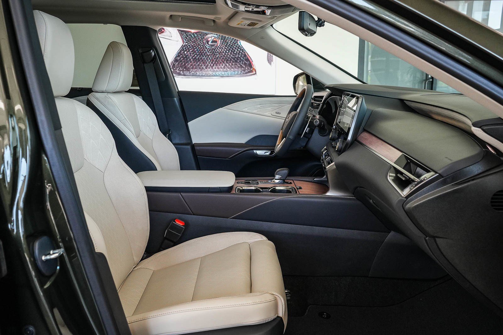 New 2026 Nori Green Pearl Lexus  350 LUXURY image 16