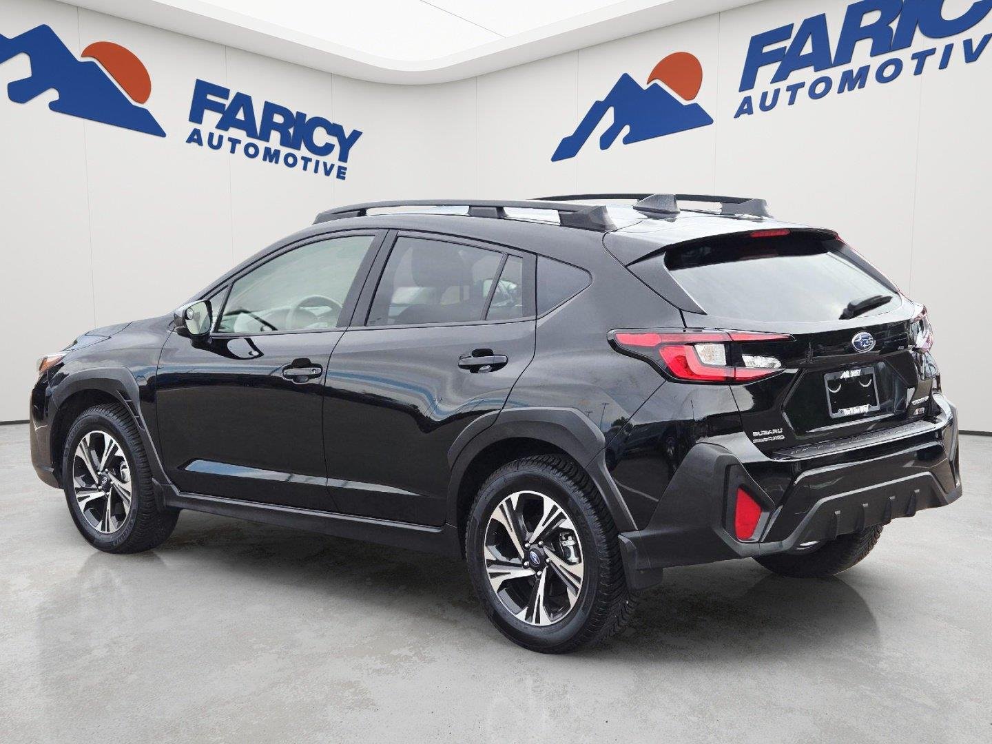 Used 2025 Crystal Black Silica Subaru Premium image 7