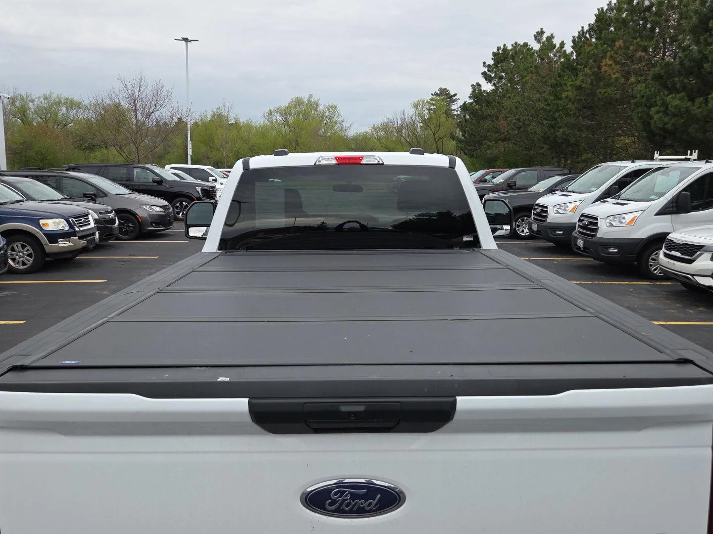 Used 2025 Oxford White Ford XLT image 14