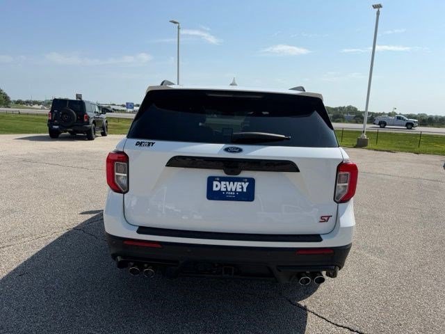 Used 2023 White Metallic Ford ST image 7