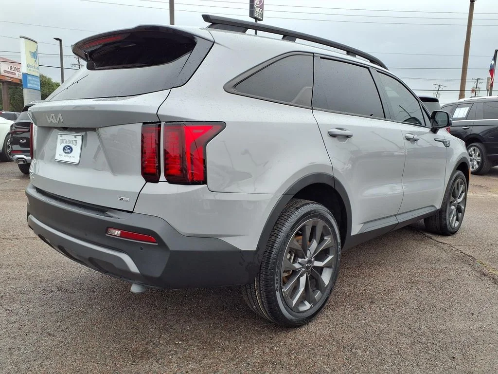 Used 2023 Gray Kia X-Line EX image 2