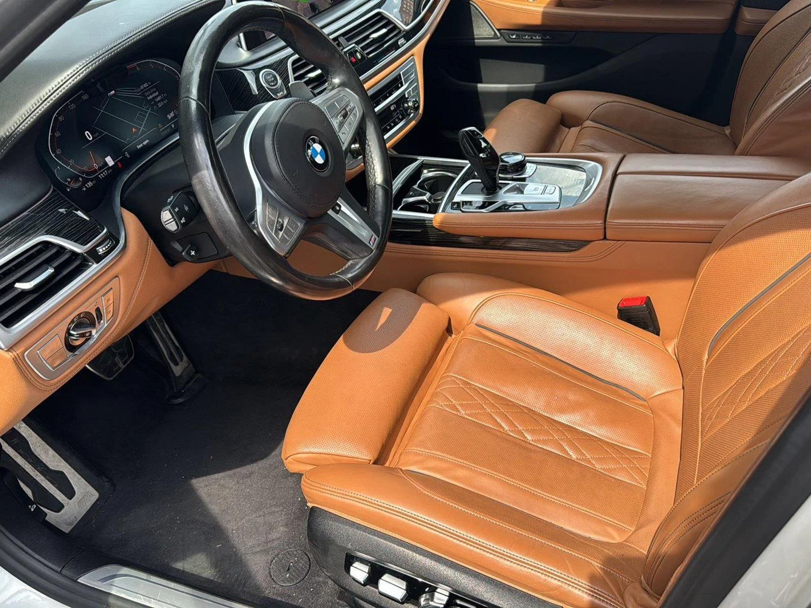 Used 2021 Mineral White Metallic BMW 750i xDrive image 12