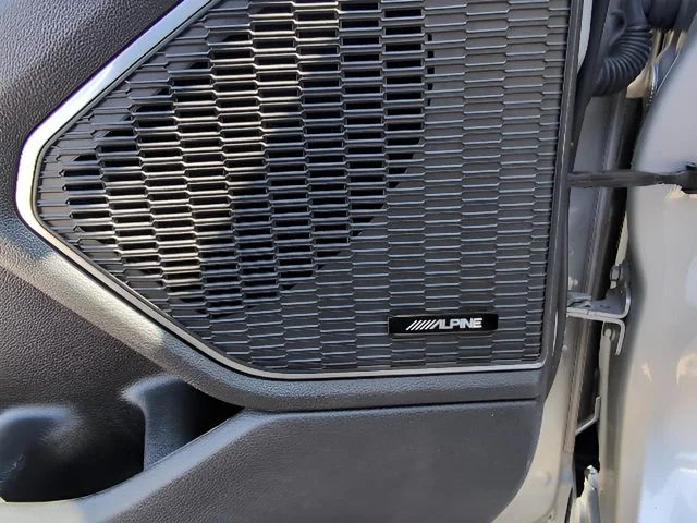 2022 Jeep Grand Cherokee Overland - Photo 18