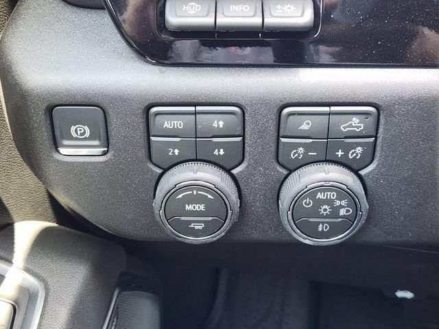 New 2026 Polar White Tricoat Chevrolet High Country image 23
