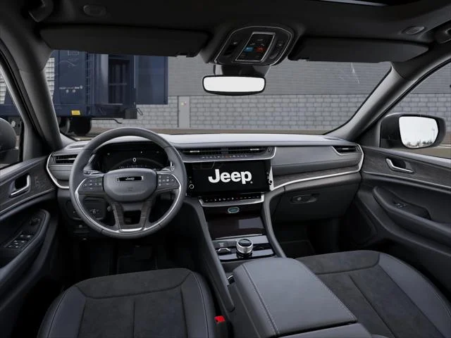 New 2026 Silver Zynith Exterior Paint Jeep  image 8