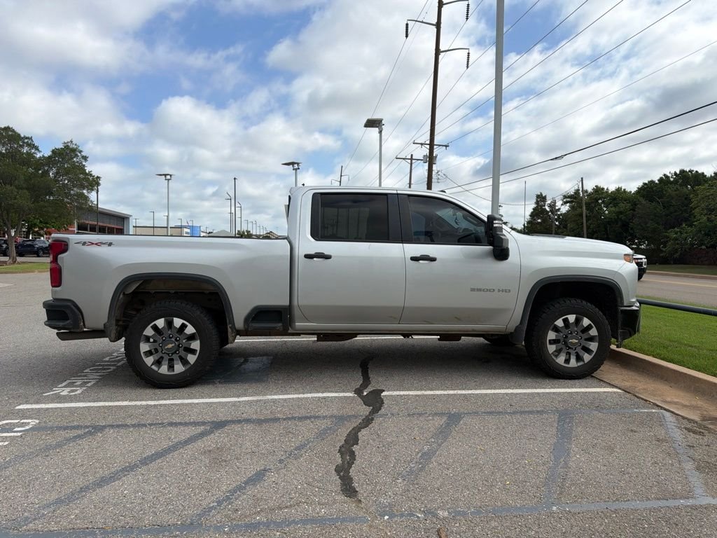 Used 2021 Silver Chevrolet Custom image 6