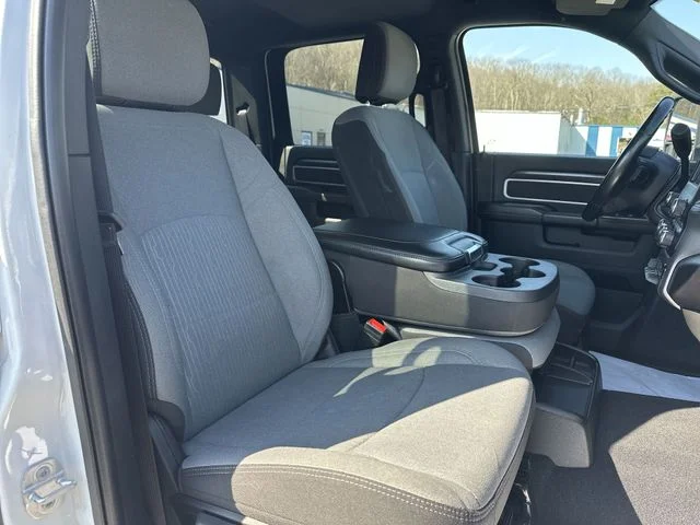 2024 RAM Ram 3500 Pickup Big Horn - Photo 26