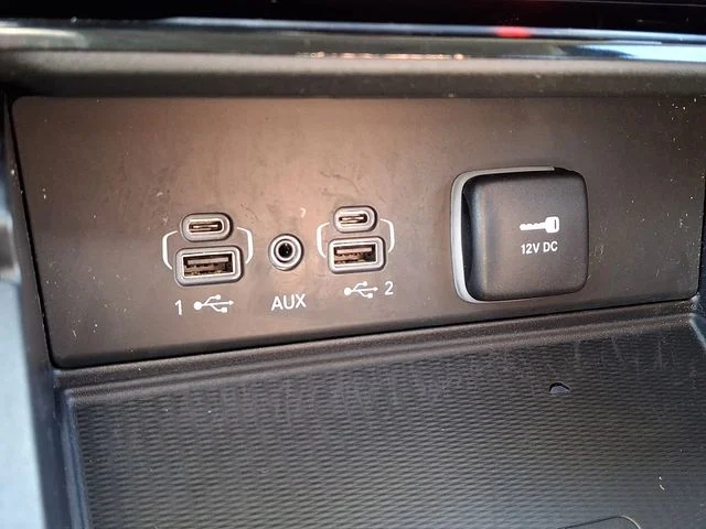 Used 2023 Gray Metallic Jeep Limited image 24