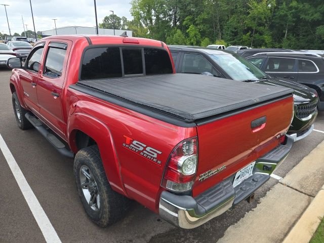 Used 2014 Red Toyota Base image 5