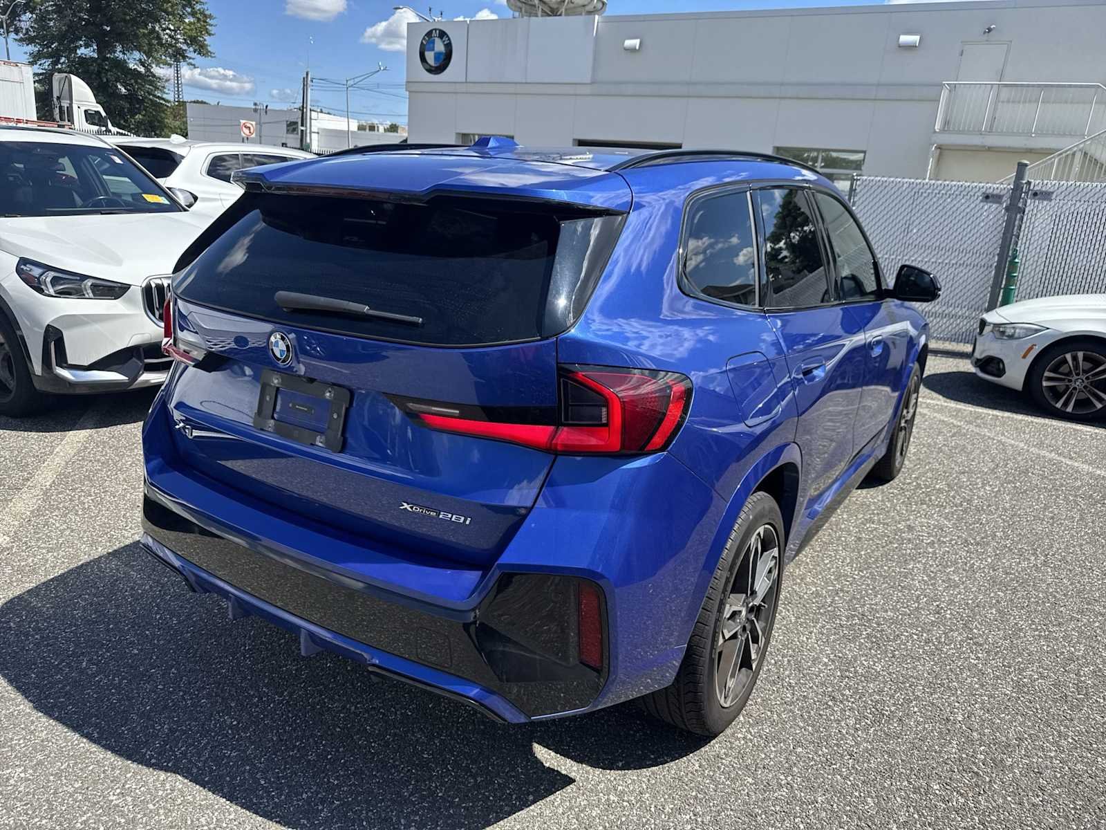 2023 BMW X1 28i - Photo 7