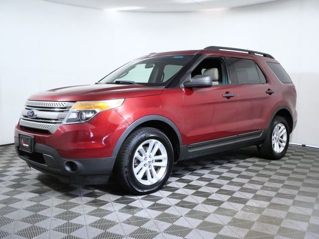 Used 2015 Red Ford Base image 2