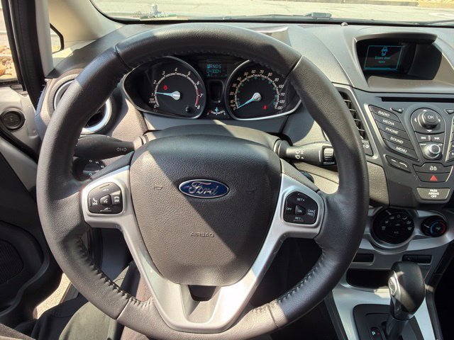 Used 2014 Ingot Silver Metallic Ford SE image 12