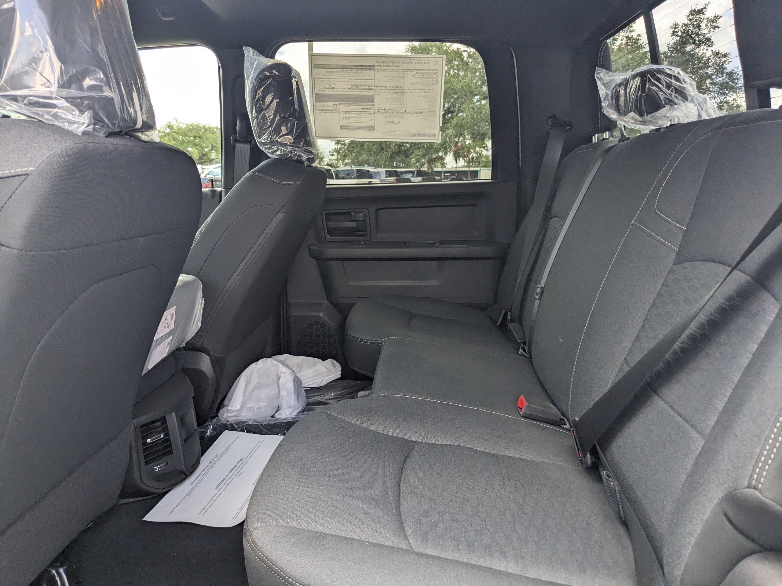 2025 RAM 2500 Tradesman - Photo 12