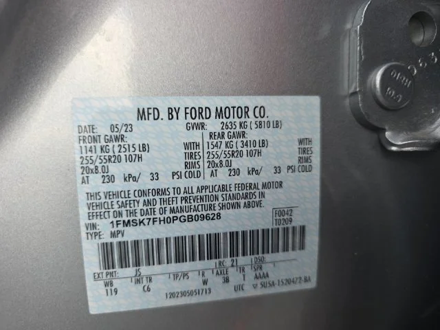 Used 2023 Silver Ford Limited image 37