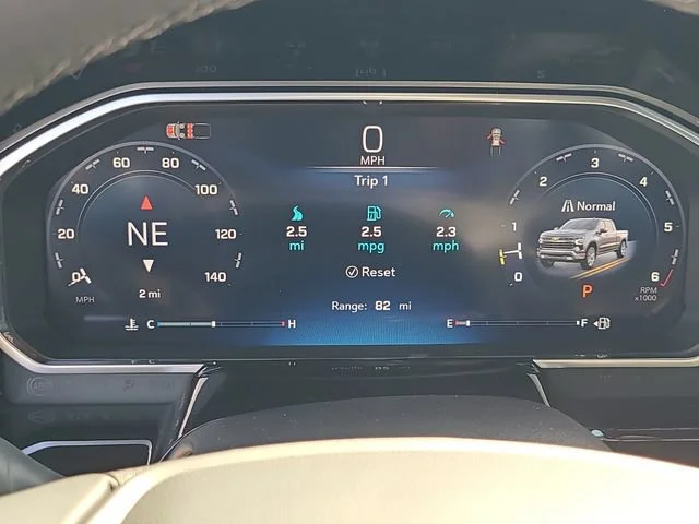 New 2026 Summit White Chevrolet LT image 23