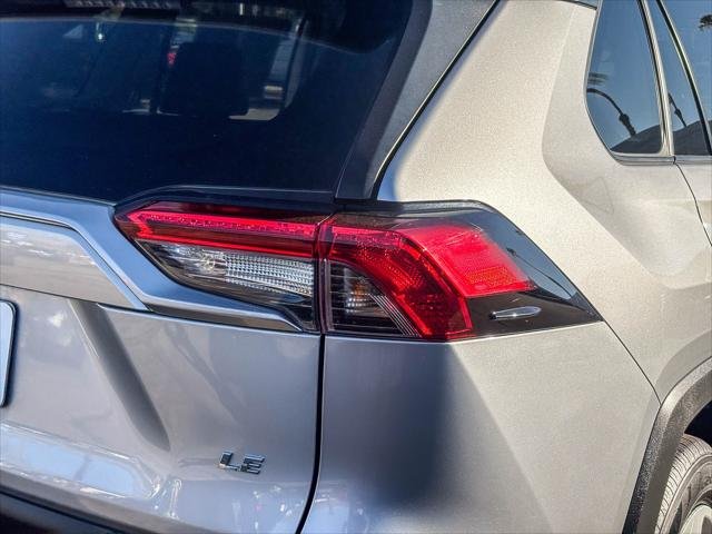 Certified Used 2025 SILVER SKY METALLIC Toyota  image 7