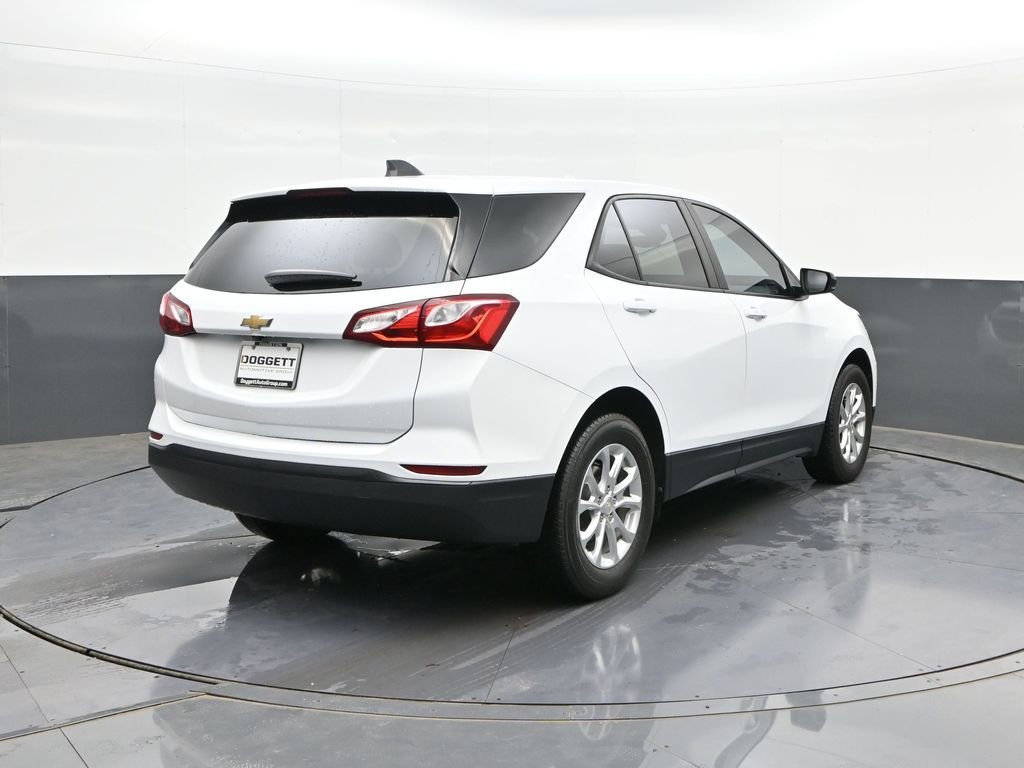 Used 2021 White Chevrolet LS image 11