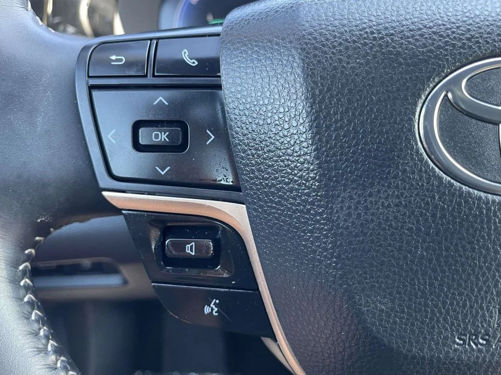 Used 2026 White Toyota XLE image 28