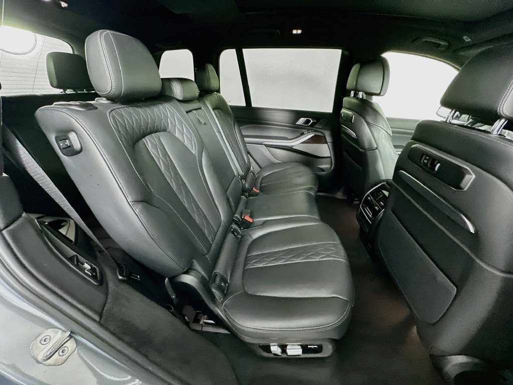 Used 2023 Skyscraper Grey Metallic BMW xDrive40i image 29