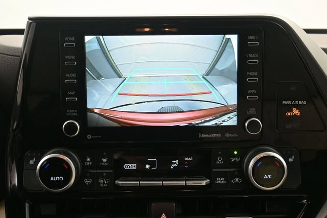 Used 2022 Ruby Flare Pearl Toyota XLE image 17