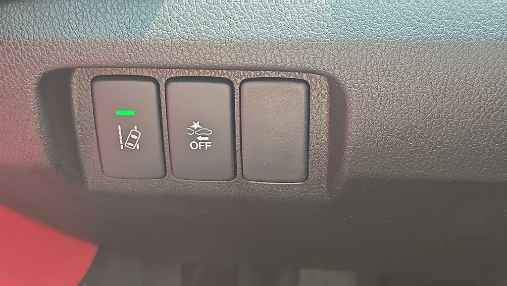 Used 2021 White Acura Premium and A-SPEC Packages image 19
