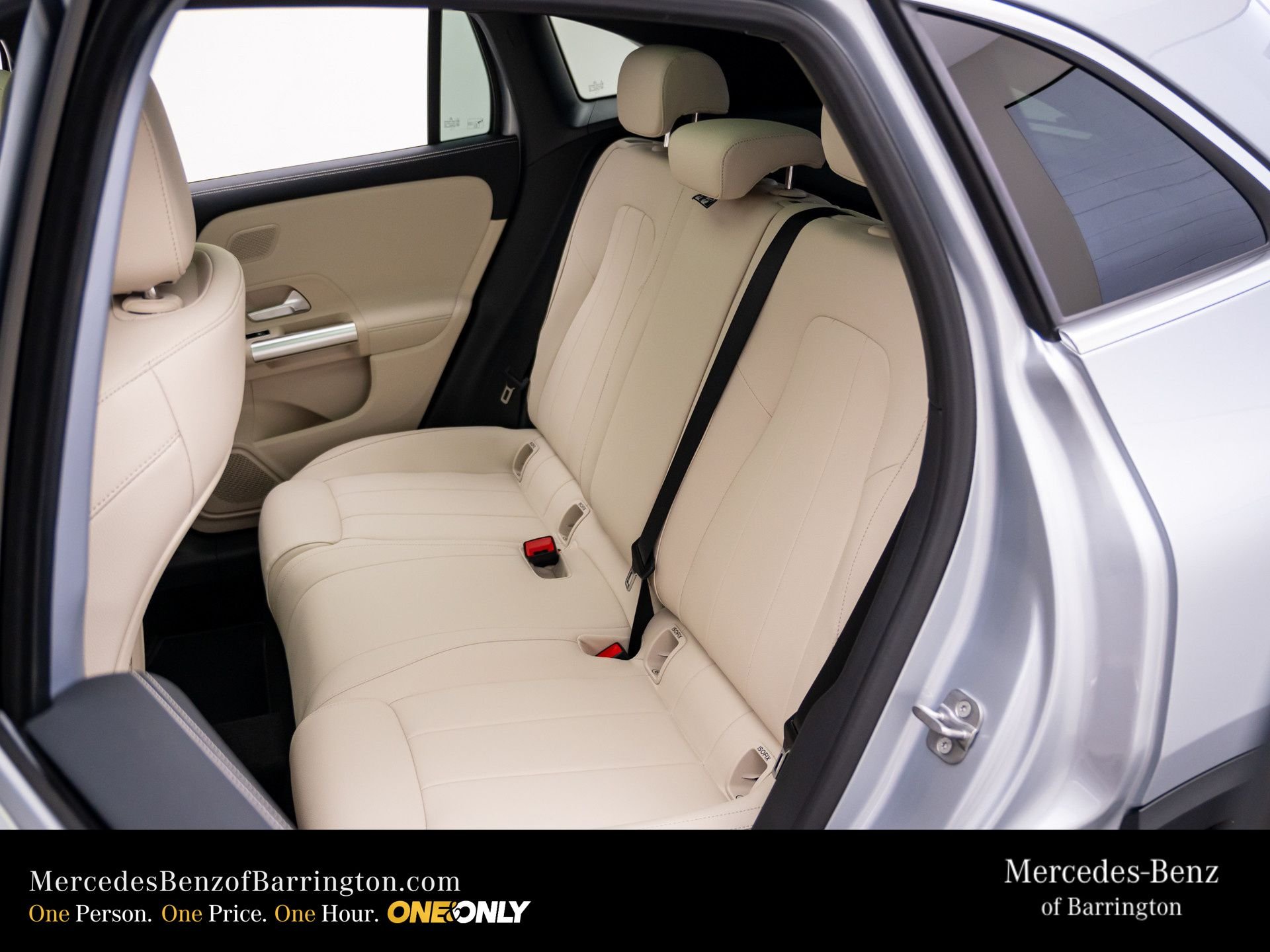 New 2026 Cirrus Silver Metallic Mercedes-Benz GLA 250 image 19