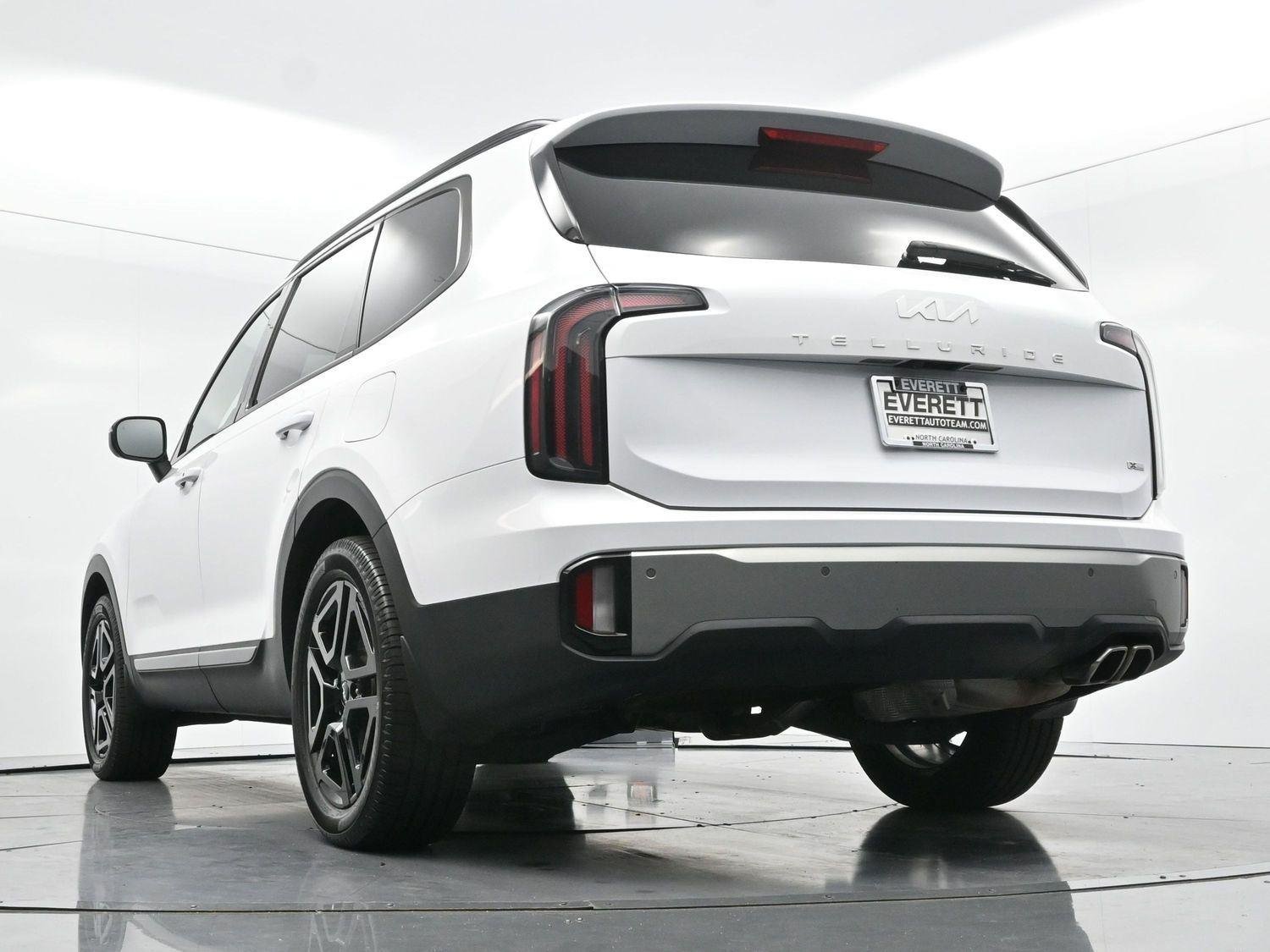 Used 2023 Glacial White Pearl Kia EX X-Line image 54