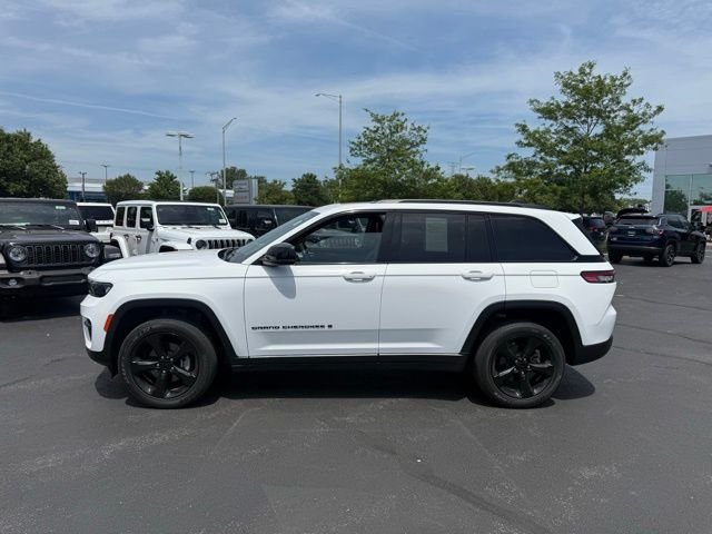 Certified Used 2022 Bright White Clearcoat Jeep Altitude image 2