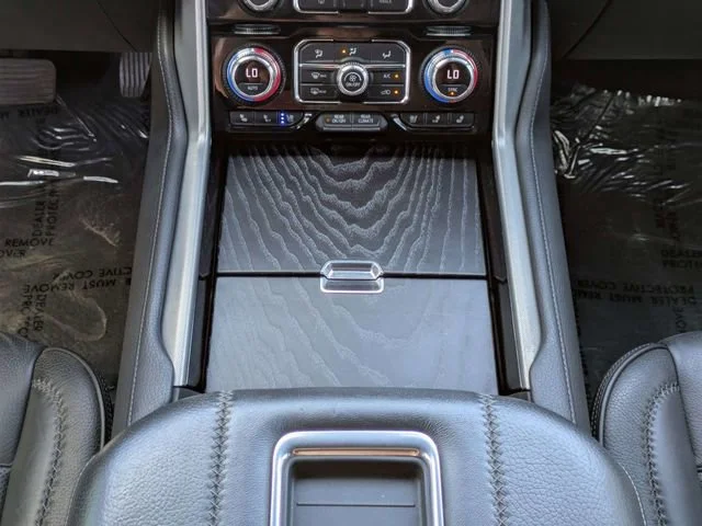 Used 2021 Onyx Black GMC Denali image 23