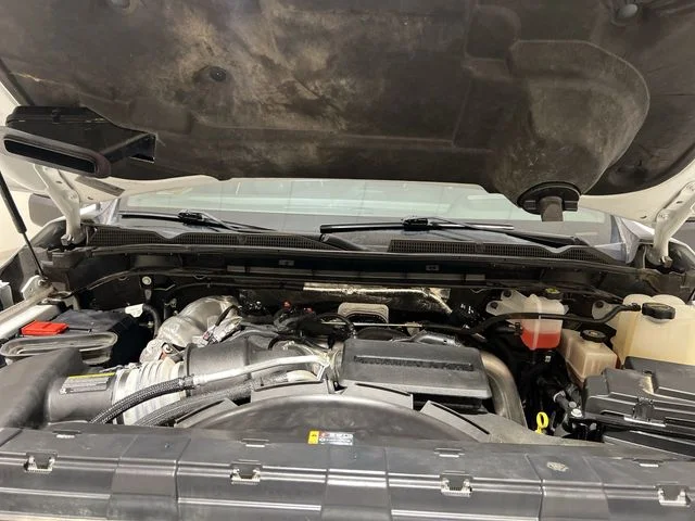 Certified Used 2024 White GMC AT4X image 27