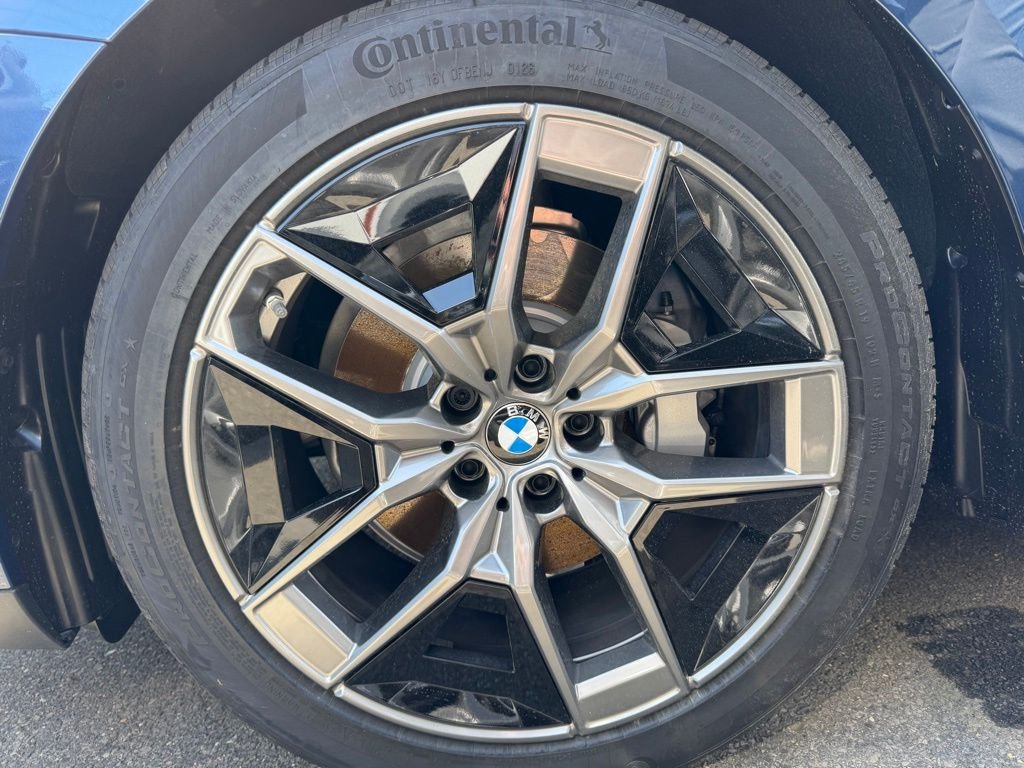 New 2026 Phytonic Blue Metallic BMW 530i xDrive image 6