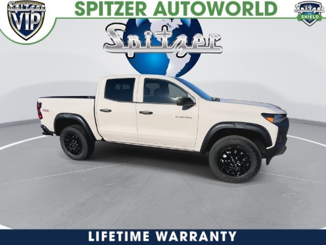 2026 Chevrolet Colorado photo 16 of 41