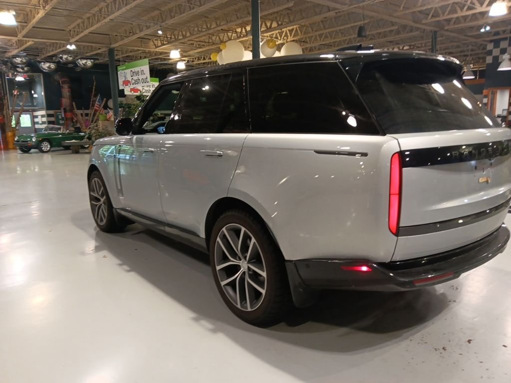 Certified Used 2024 Silver Land Rover SE image 9