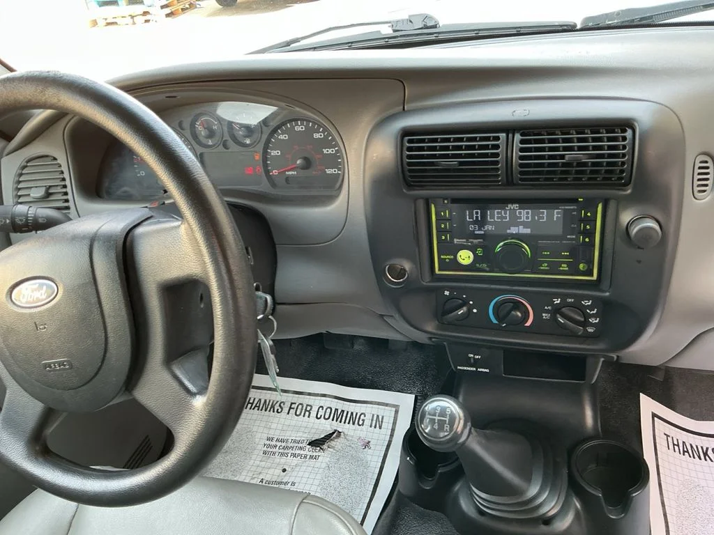 Used 2004 Silver Ford XL image 16
