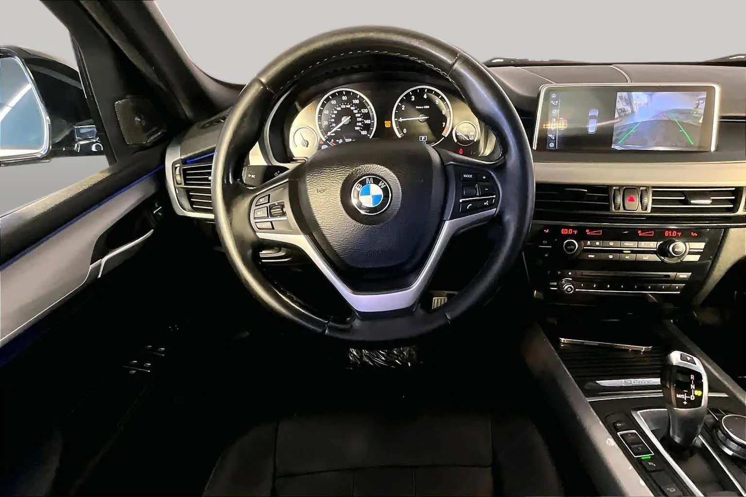 Used 2017 Dark Graphite Metallic BMW xDrive40e iPerformance image 6