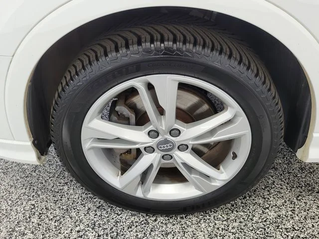 Used 2020 White Audi Premium S line image 5