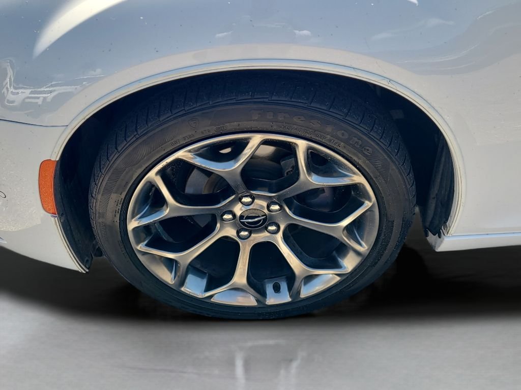 Used 2018 White Chrysler S image 27