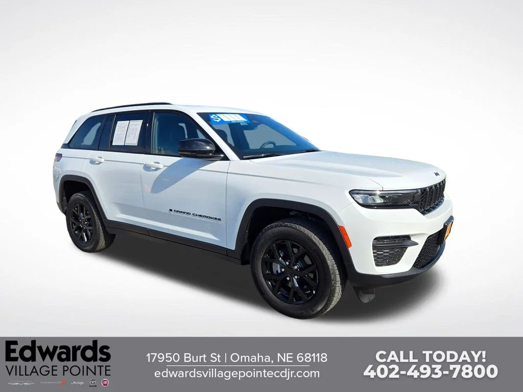 2025 Jeep Grand Cherokee Altitude X 4x4's photo