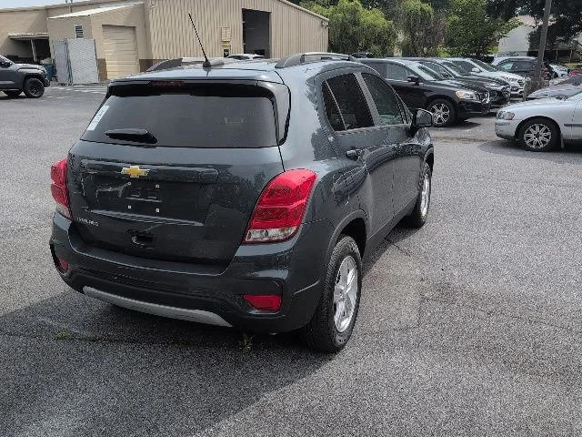 Used 2022 Gray Chevrolet LT image 8
