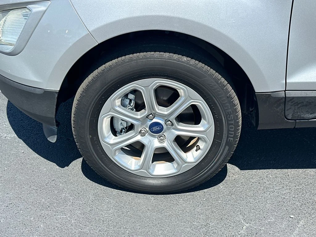 Used 2020 Silver Ford SE image 11
