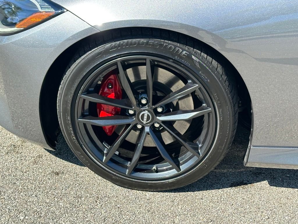 Used 2025 Gray Nissan Performance image 12
