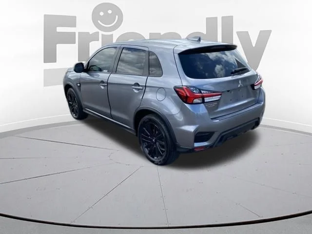 Used 2023 Silver Mitsubishi 2.0 ES image 3