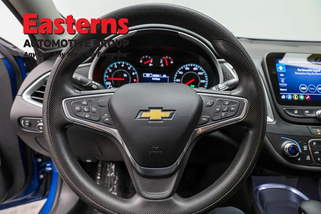 Used 2023 Blue Chevrolet LT image 10